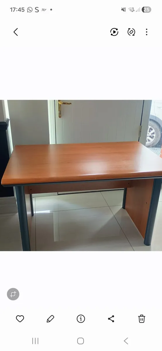 Office table - Image 3