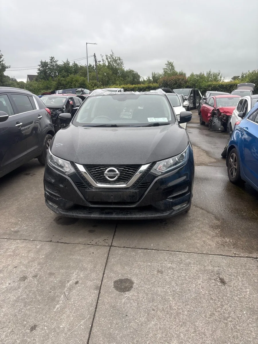 2020 Nissan qashqai for breaking - Image 1
