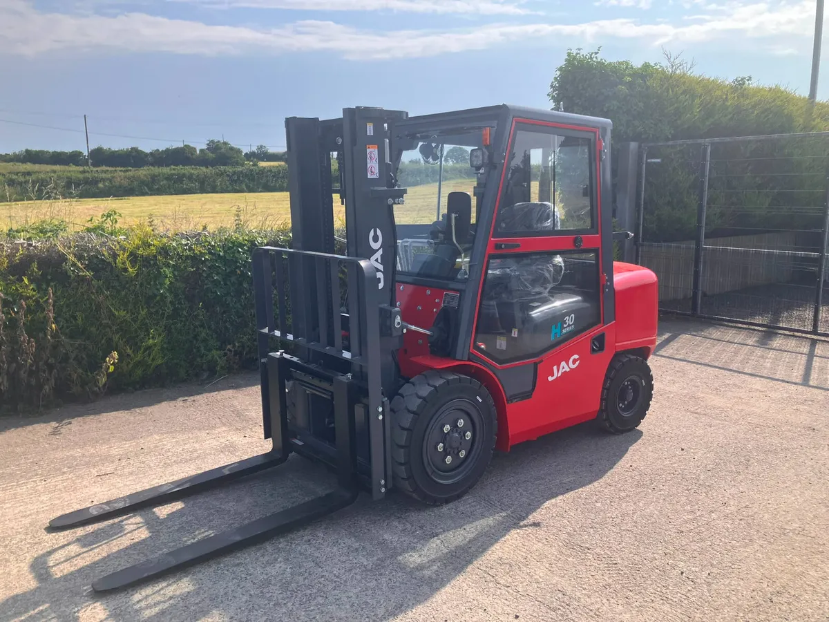 New JAC Diesel Forklift **Online Auction** - Image 1