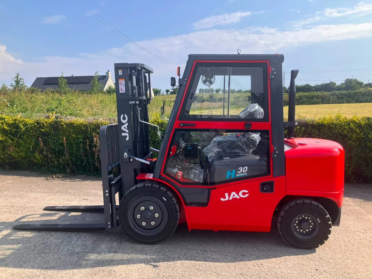 New JAC Diesel Forklift **Online Auction** - Image 3
