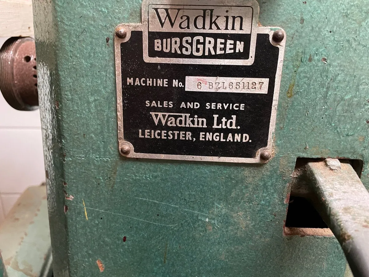 Wadkin Bursgreen BZL Lathe, chisels and wood - Image 3