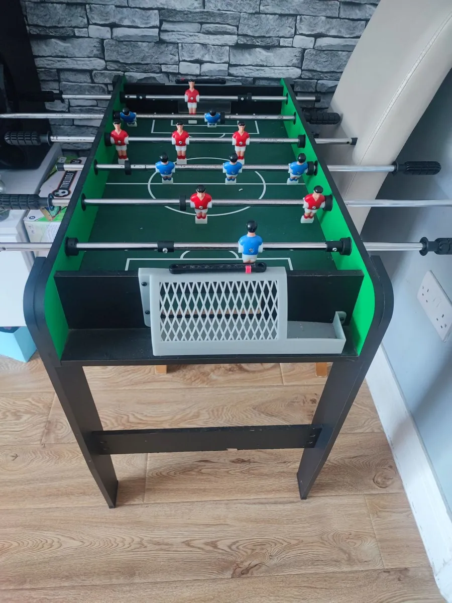Foosball table - Image 1