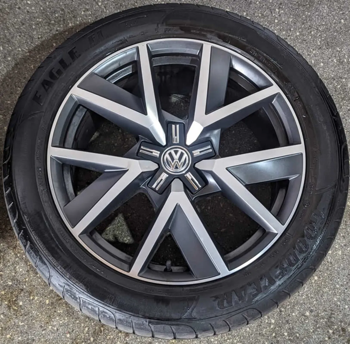 20" Genuine VW Braga Touareg Alloy Wheels & Tyres - Image 2
