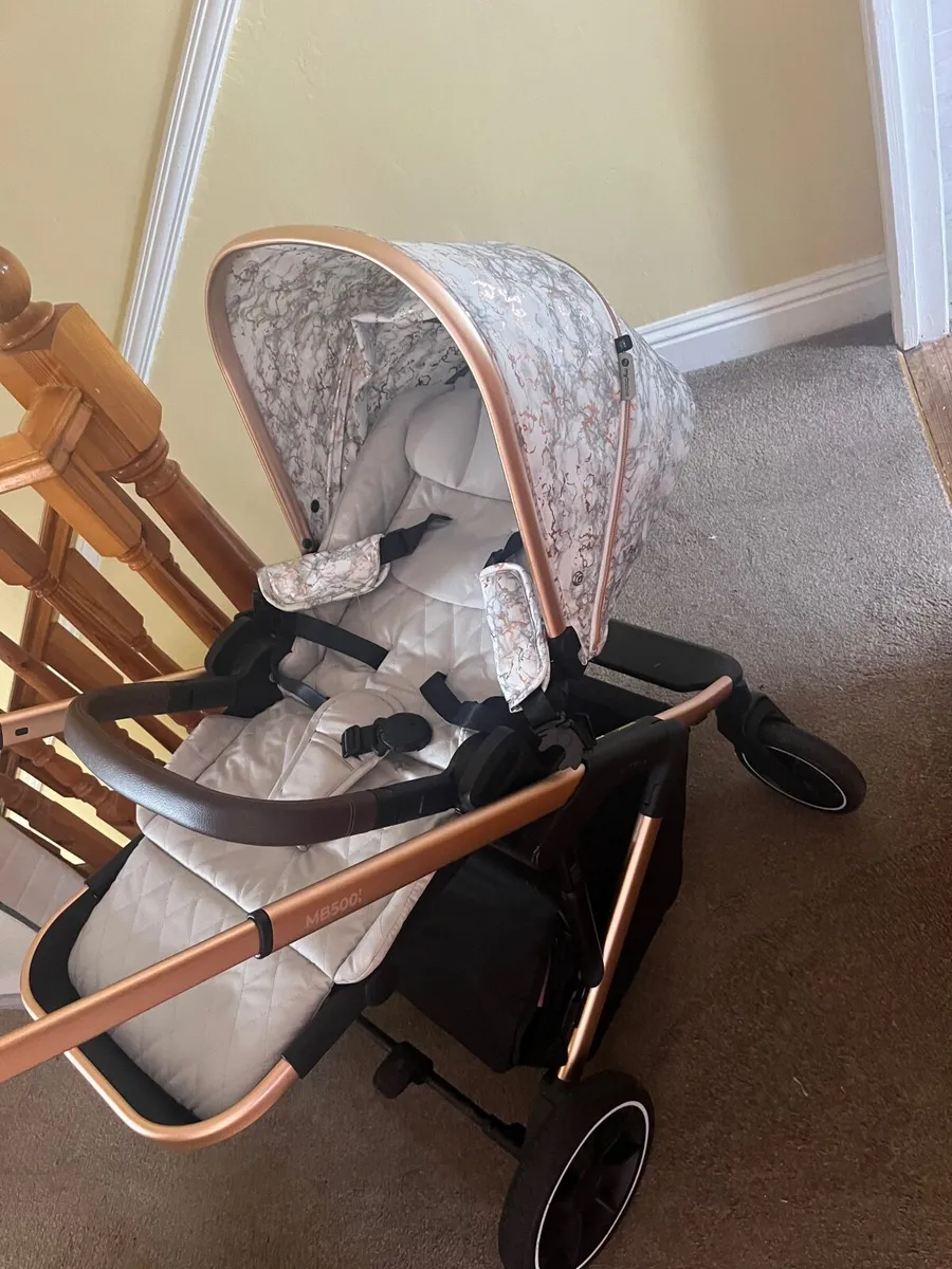 My Babiie 3-piece travel system - Image 3