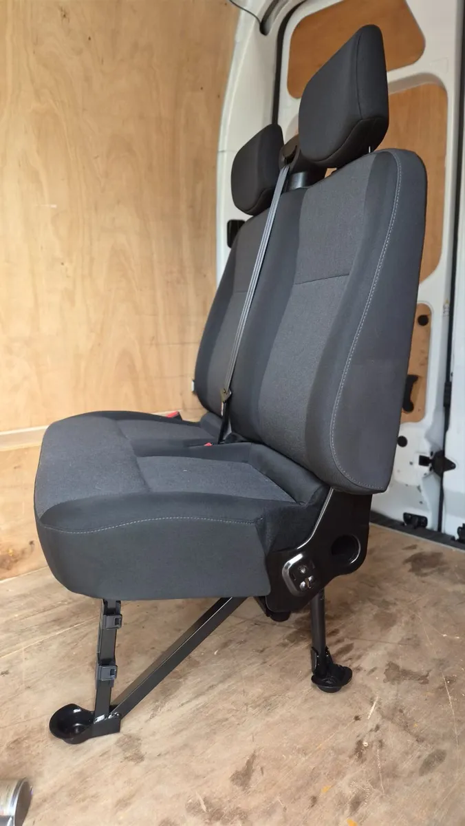 Double passenger seat (camper conversion) - Image 2