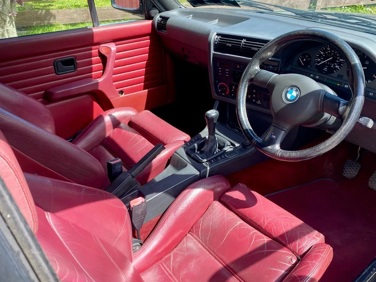 1993 BMW E30 - Image 4