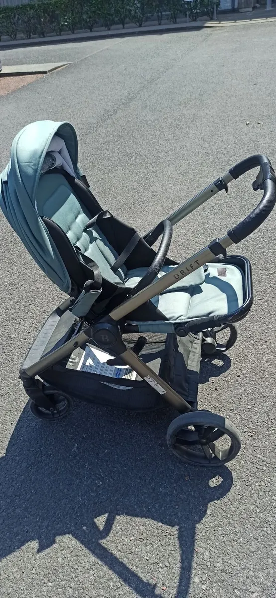 Pram - Image 2