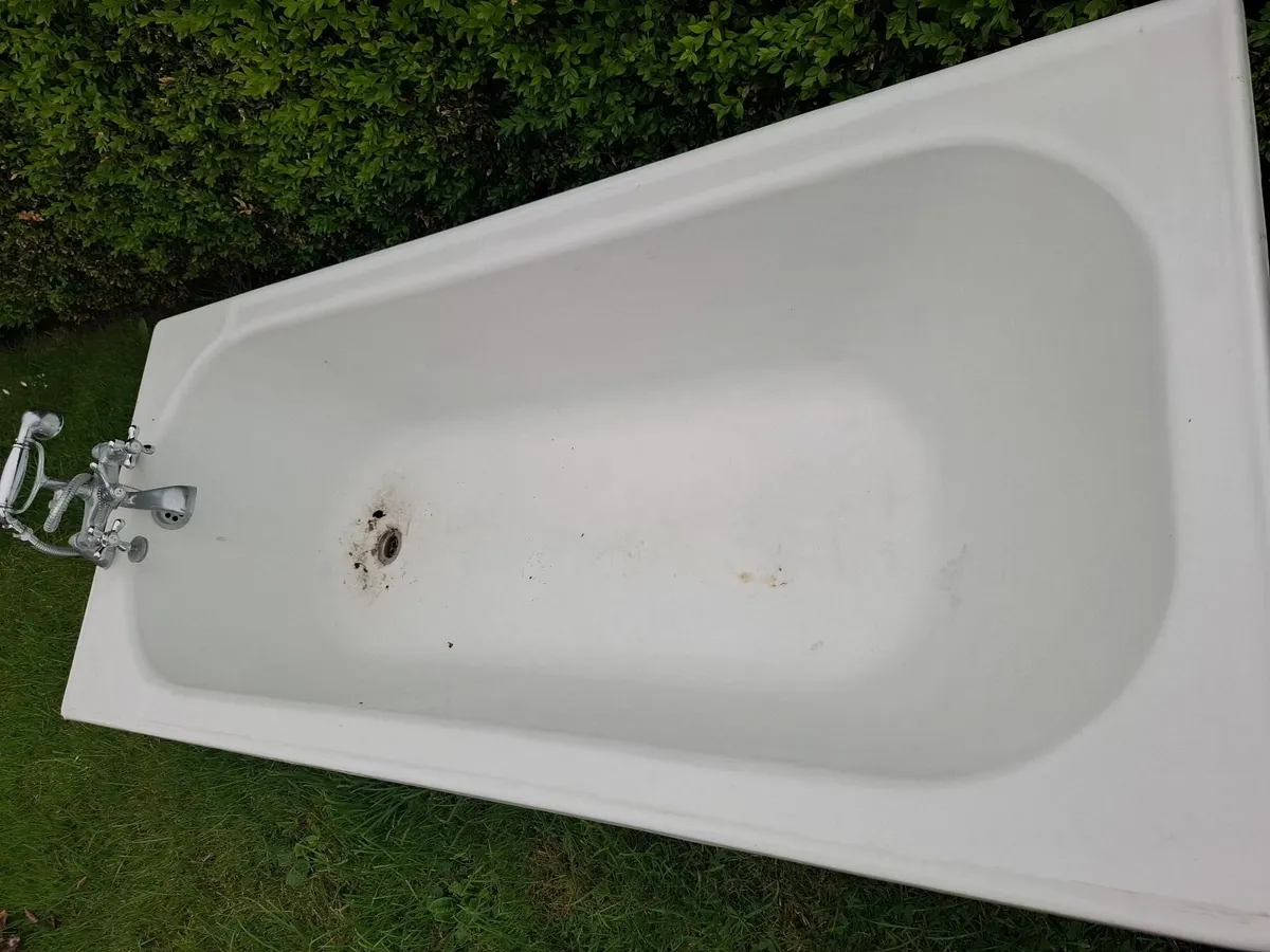 Cast Iron Bath - Image 2