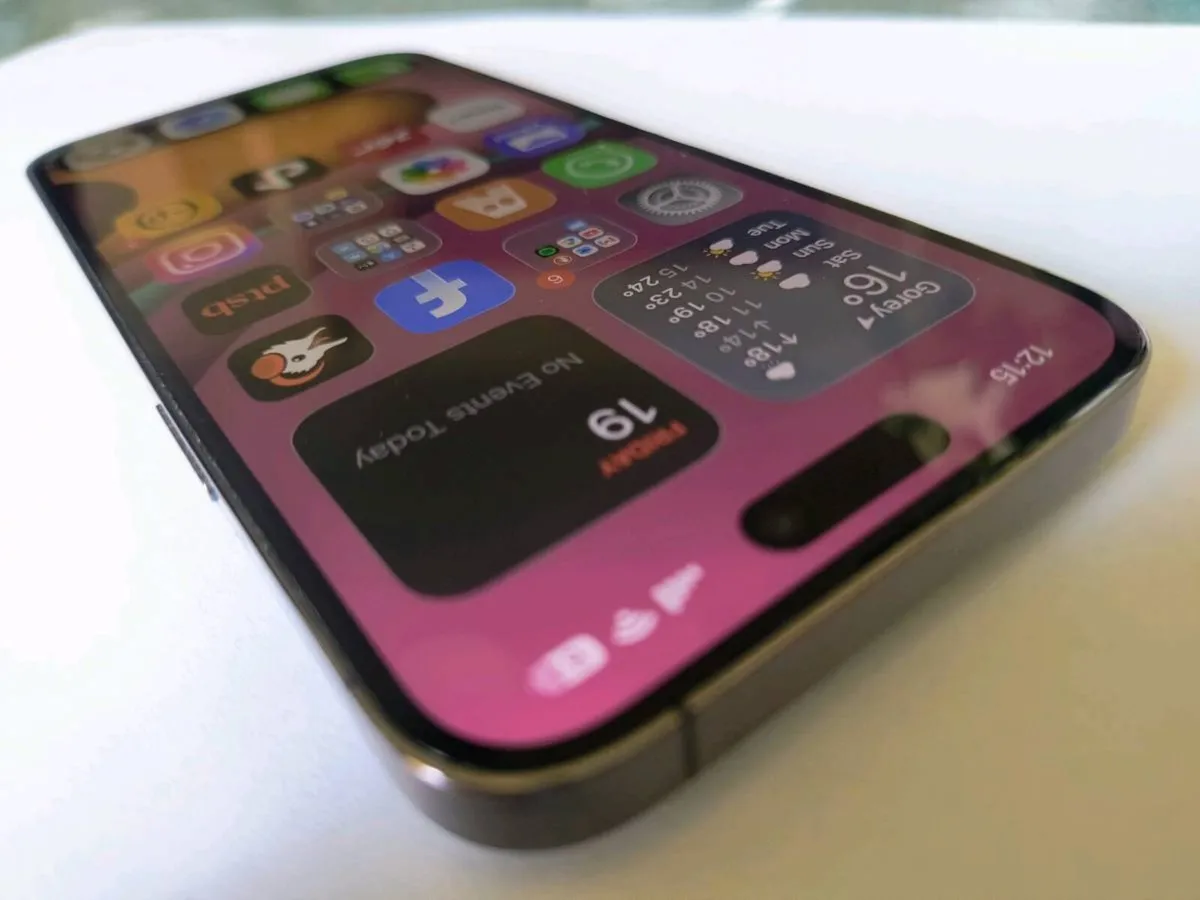 Apple iPhone 14 pro max - Image 1