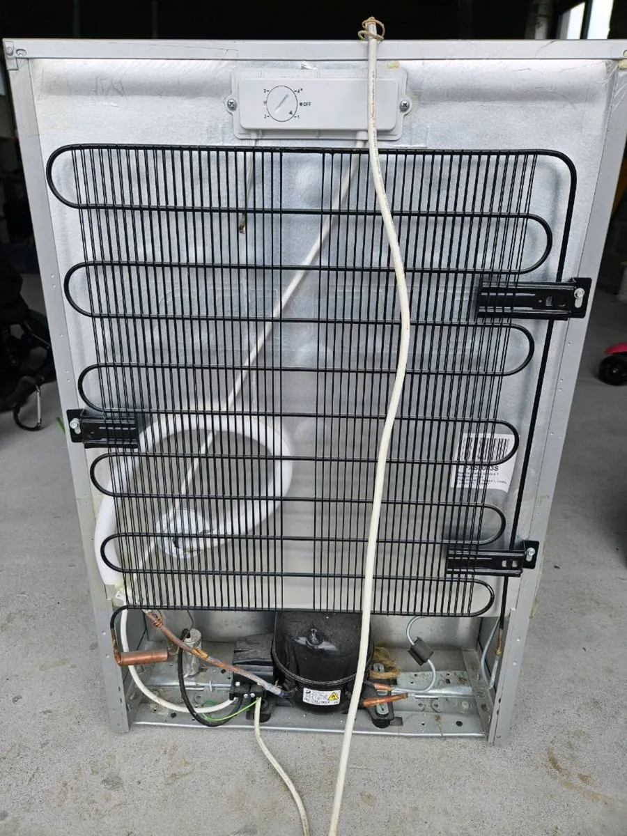 Undercounter freezer - Image 2