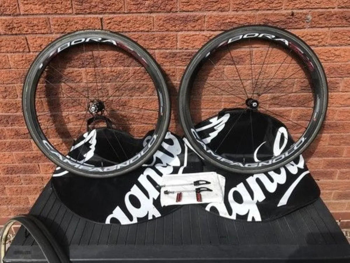 Campagnolo Bora One 35 Carbon Tubular Wheelset - Image 2