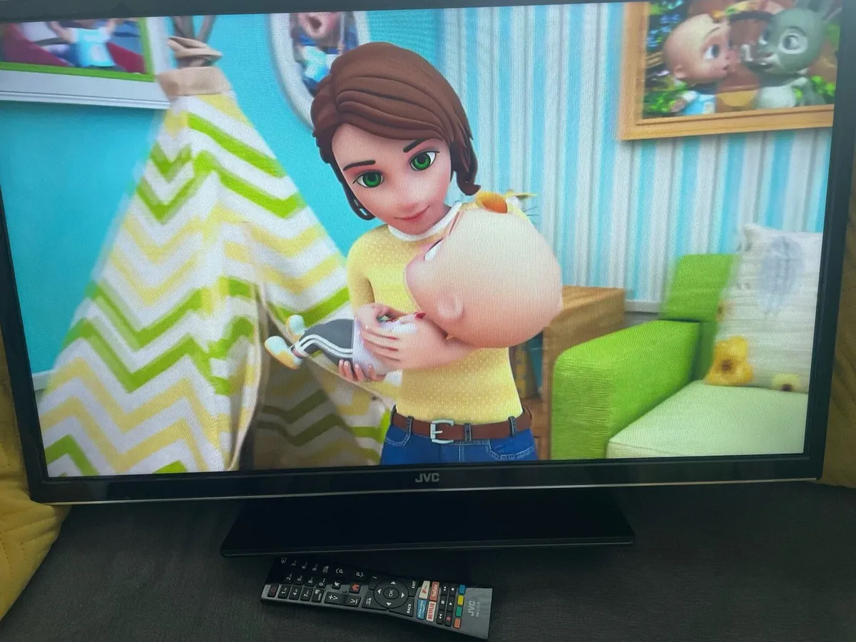 32” JVC SMART TV - Image 3