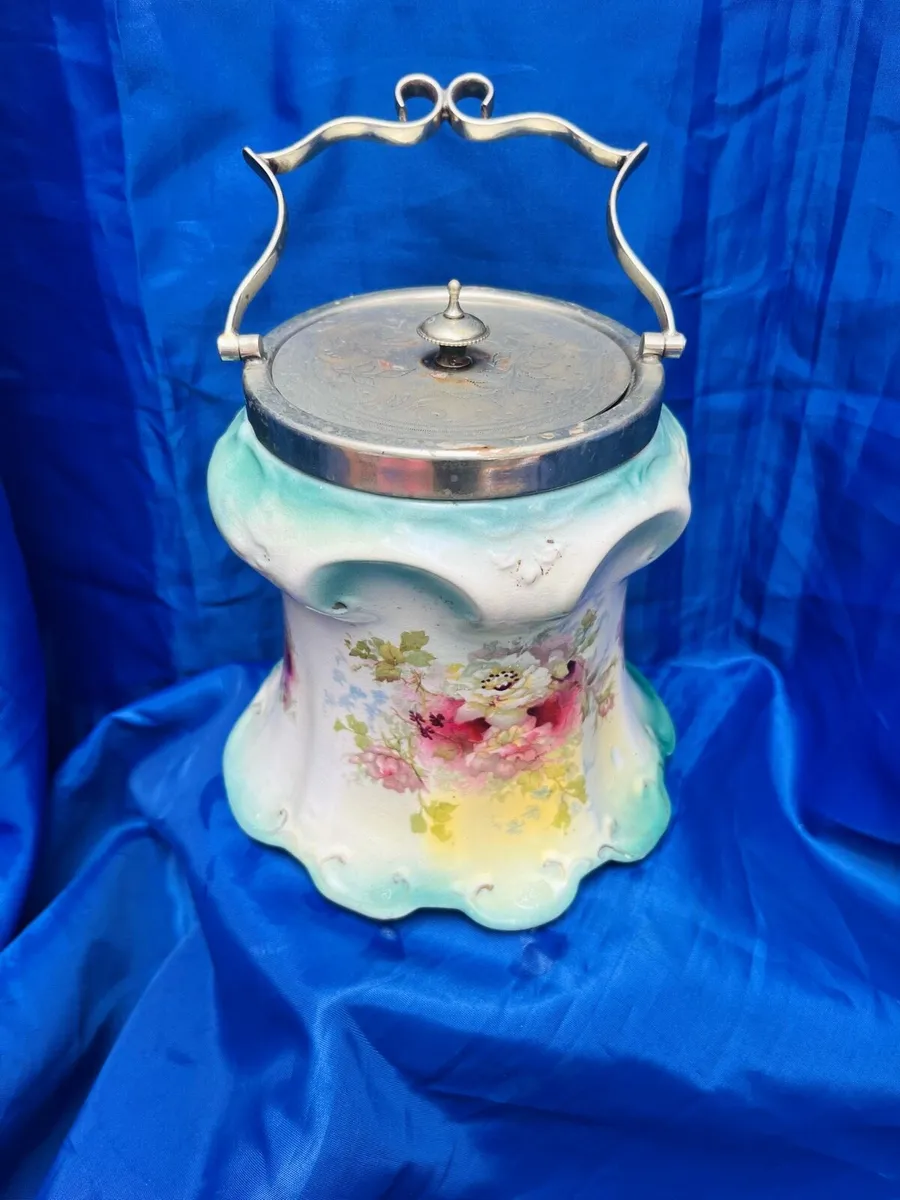 Antique biscuit jar - Image 4