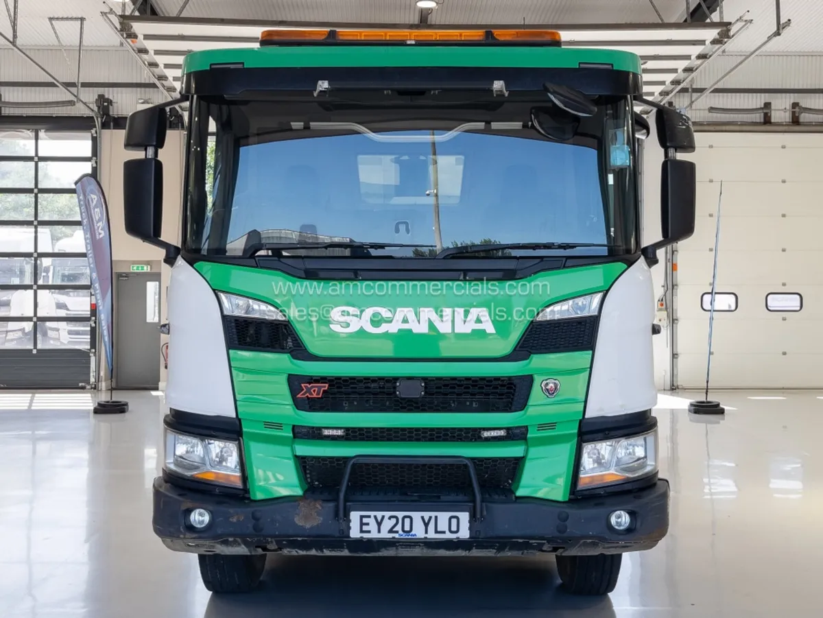 2019 SCANIA P370 XT TIPPER - Image 2