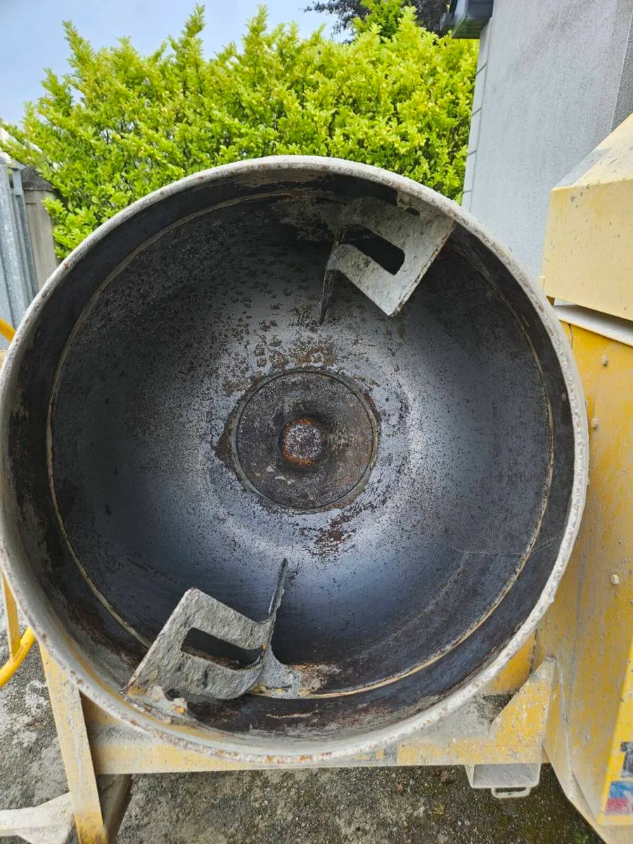 Cement mixer - Image 3