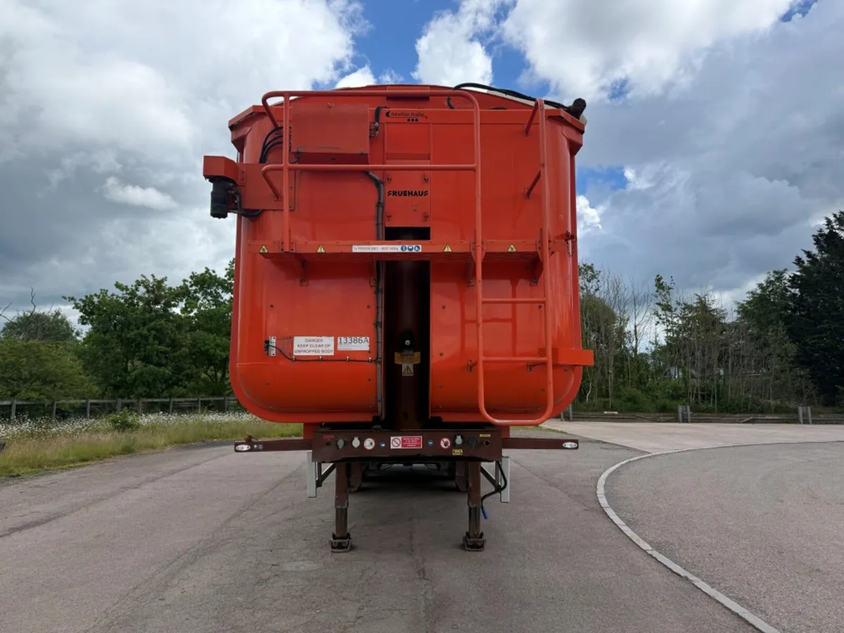 2017 FRUEHAUF BATHTUB BULK TIPPING TRAILER - Image 2