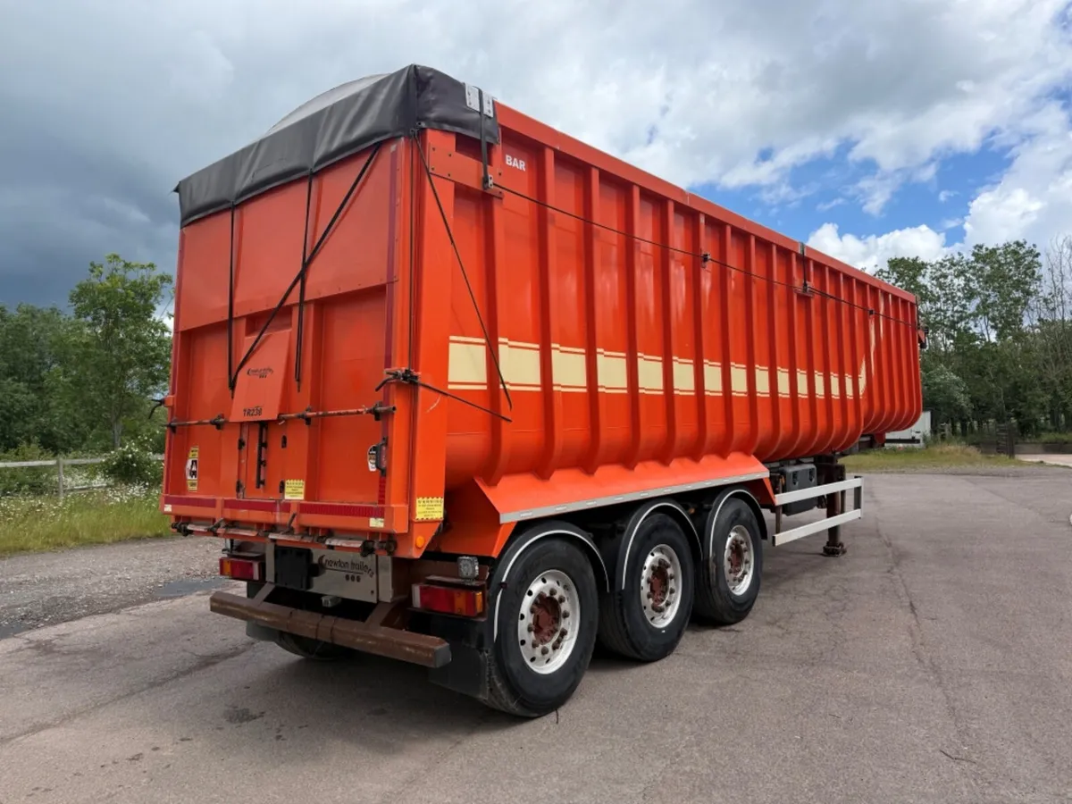 2017 FRUEHAUF BATHTUB BULK TIPPING TRAILER - Image 4