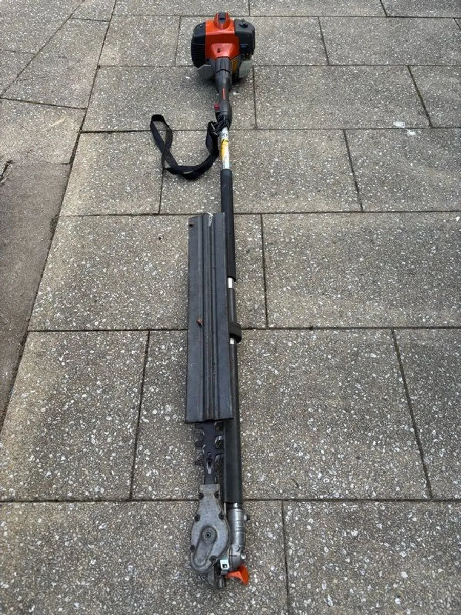 Husqvarna Long reach hedge trimmer - Image 2