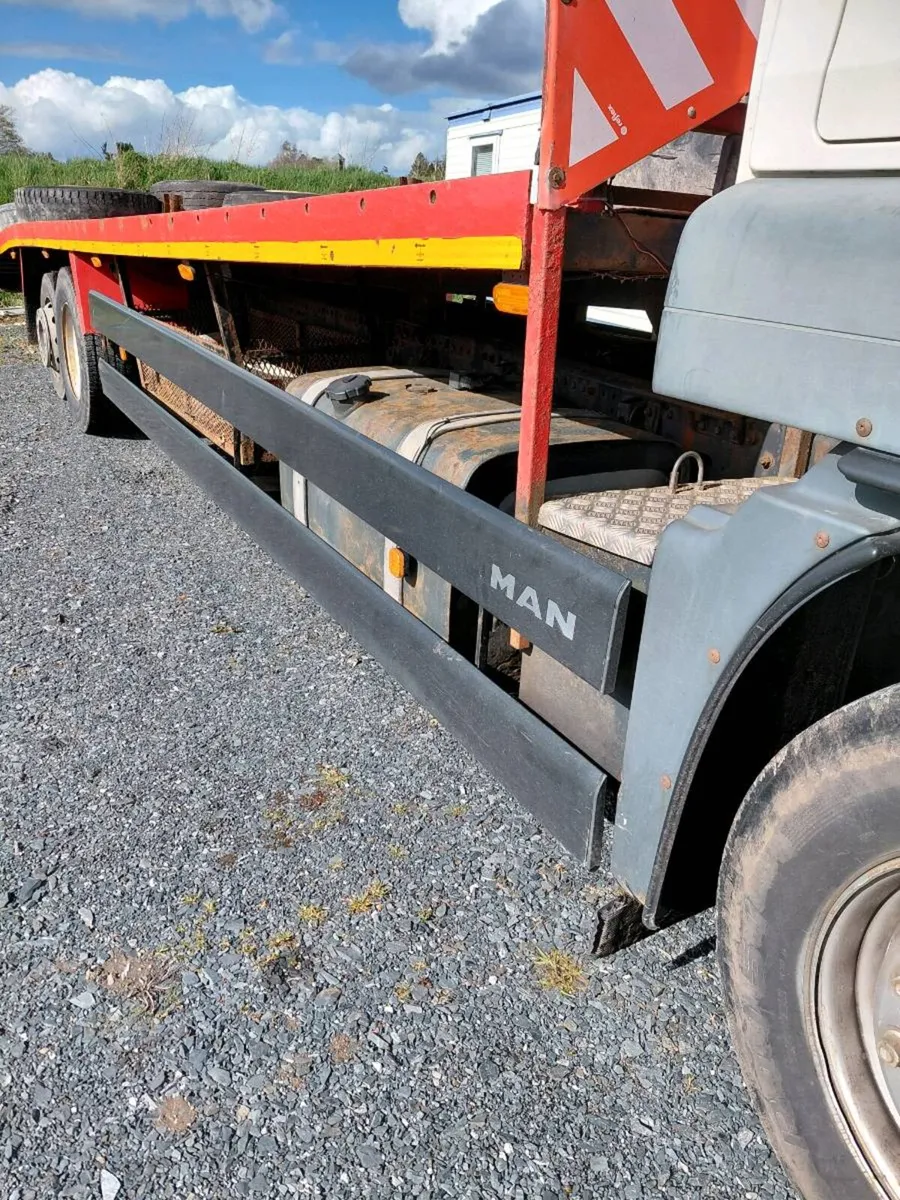 Caravan Transporter - Image 2
