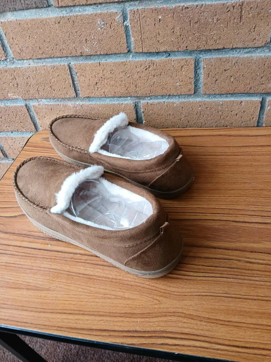 New gents mocassin suede sheepskin loafers size 10 - Image 2