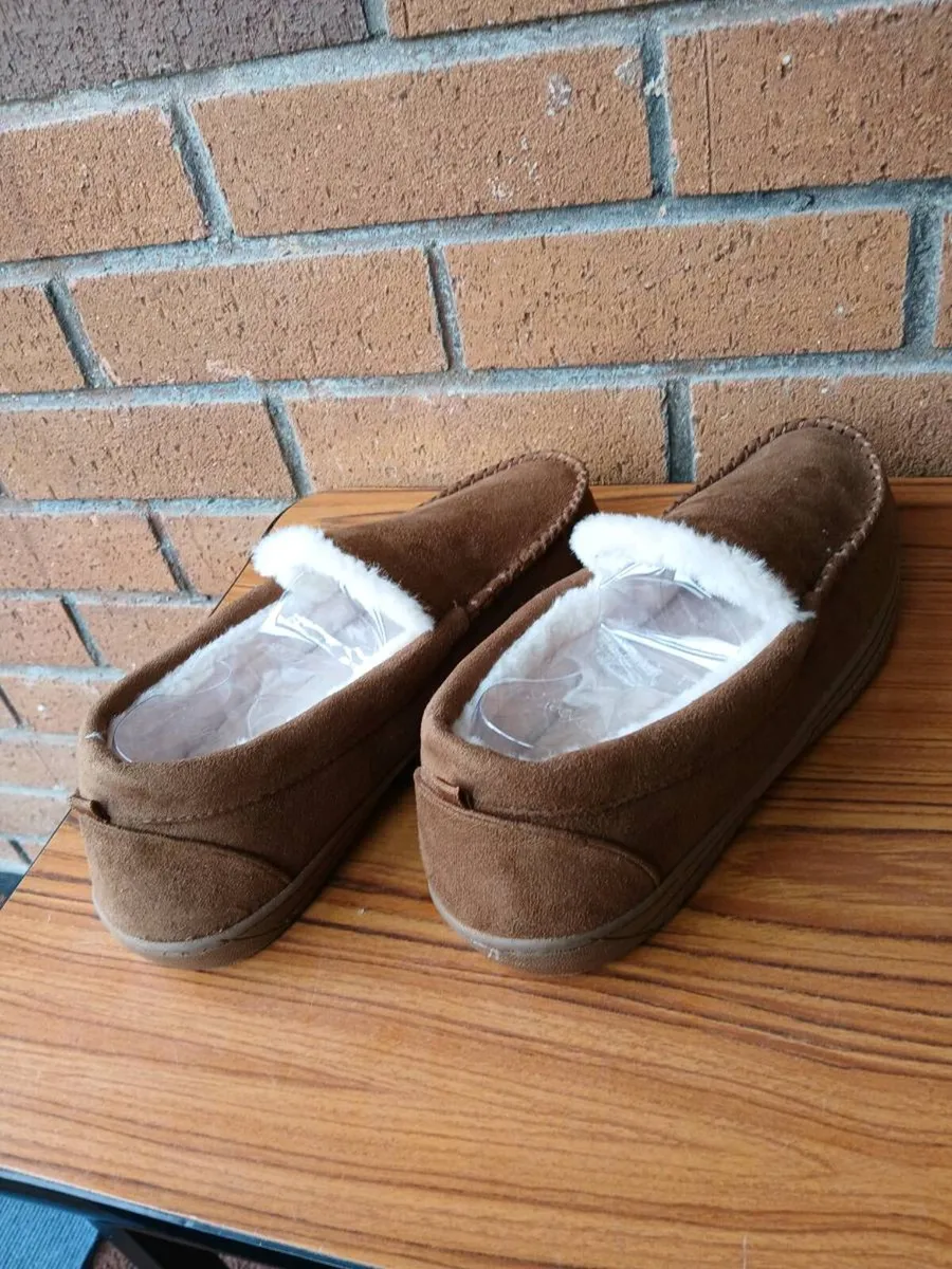 New gents mocassin suede sheepskin loafers size 10 - Image 3