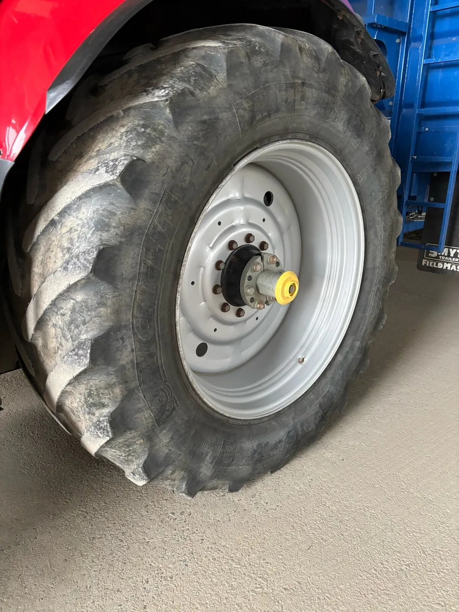 Michelin 650/65 R42 - Image 3