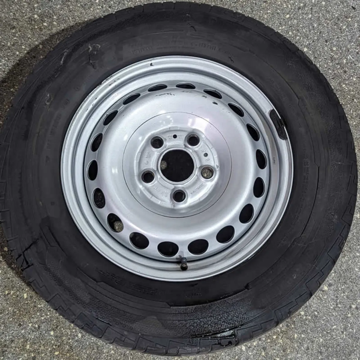16" Steel Wheels & Tyres For VW Crafter - Image 2