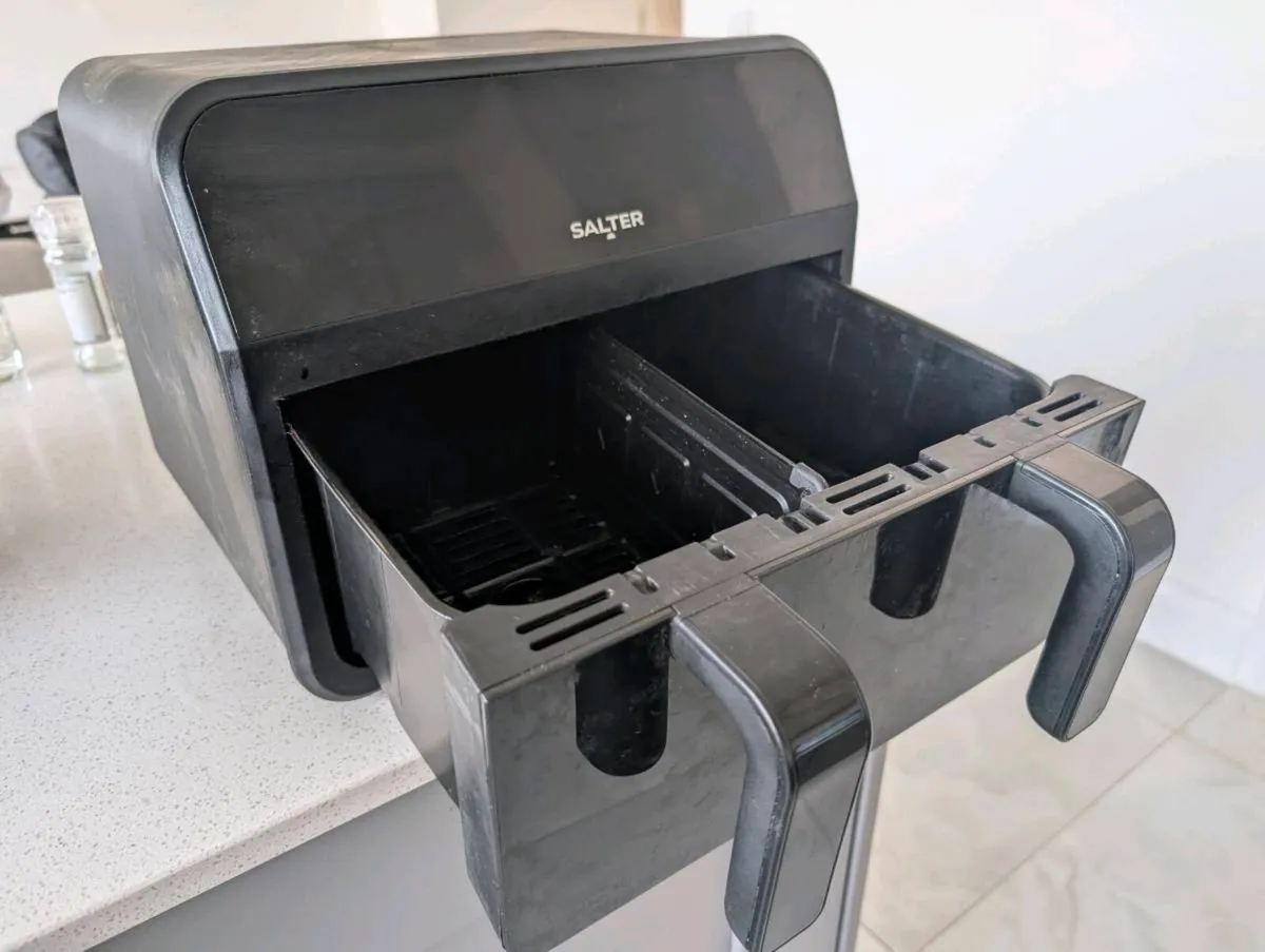 Excellent : Salter 7L Dual Air Fryer with Removabl - Image 2