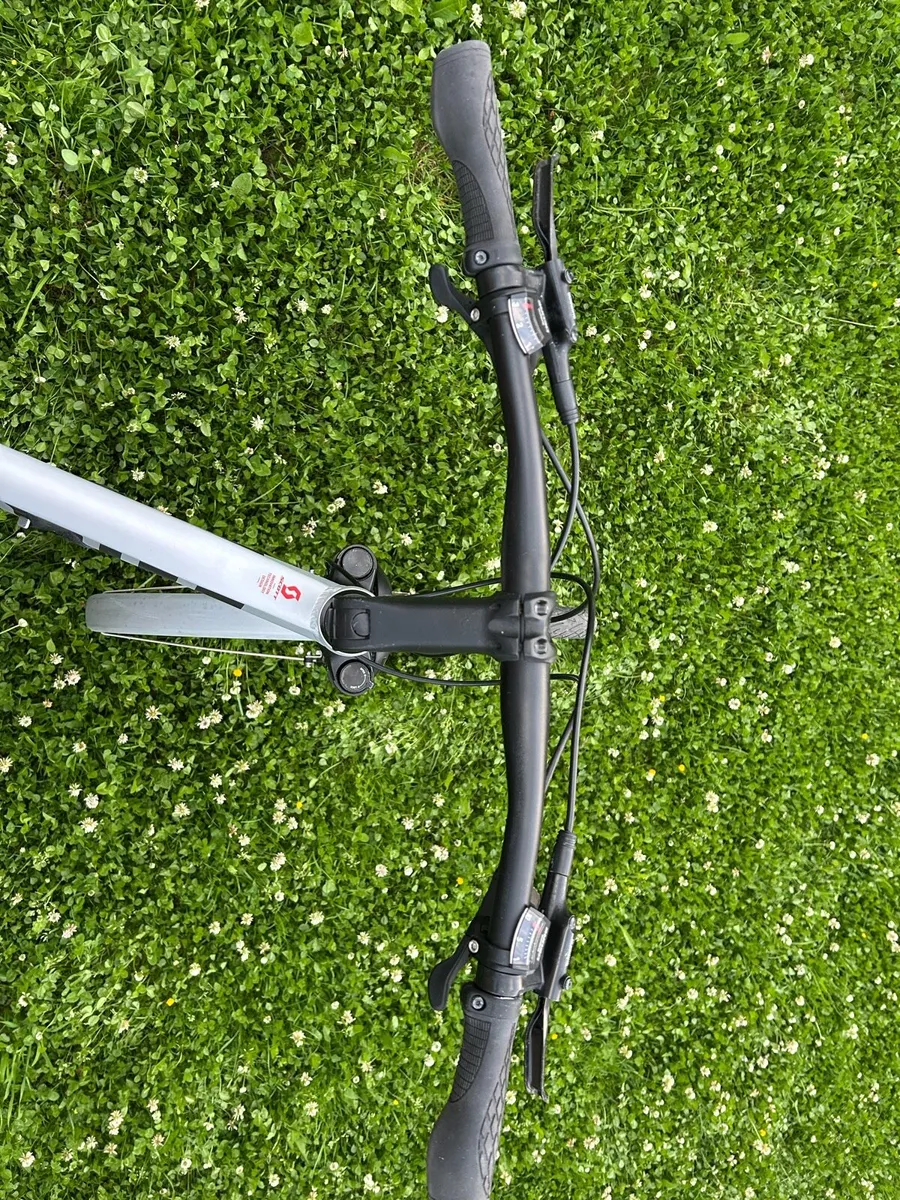 Scott Sub Sport 10 Hybrid Bike - Image 3
