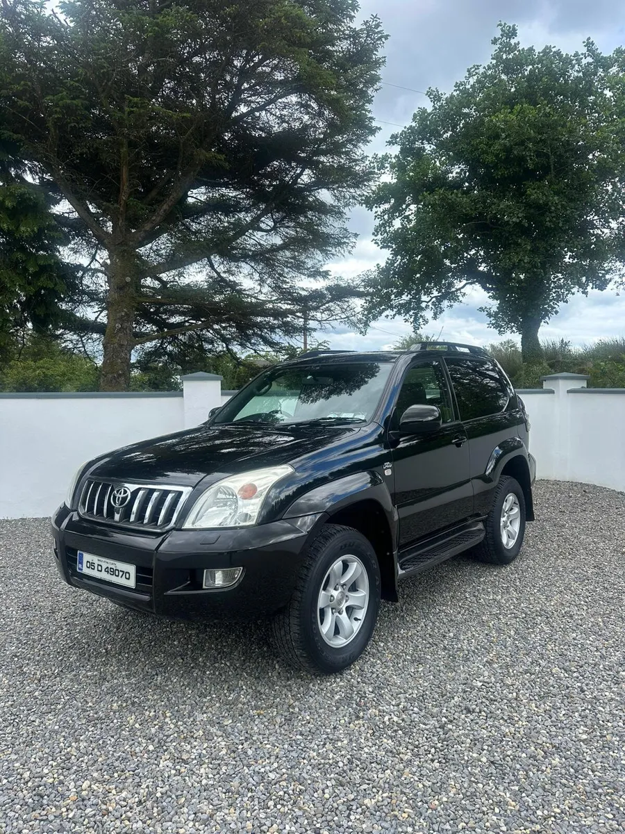 2005 Toyota Landcruiser Automatic - Image 1