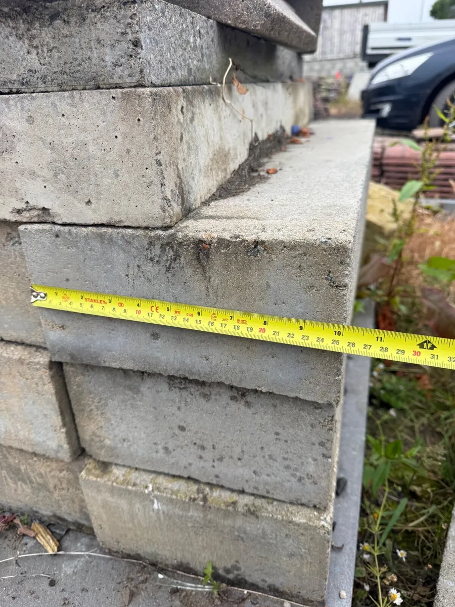 14 grey granite effect concrete kerbs - Image 4