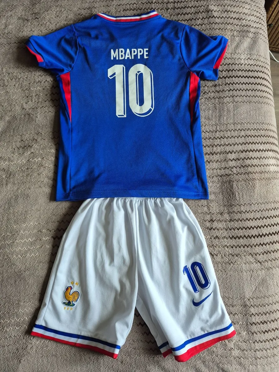 France Mbappe Kids Football Kit Shirt & Shorts - Image 4
