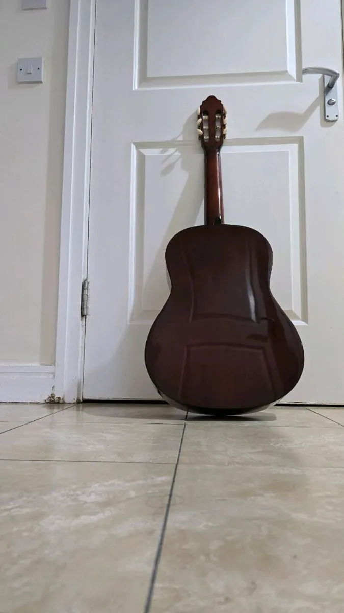 Valencia CG160 Classical Guitar Bundle - Image 2