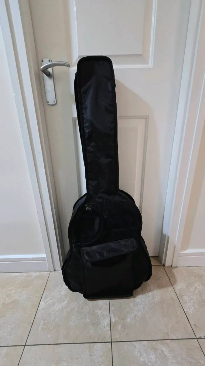 Valencia CG160 Classical Guitar Bundle - Image 4