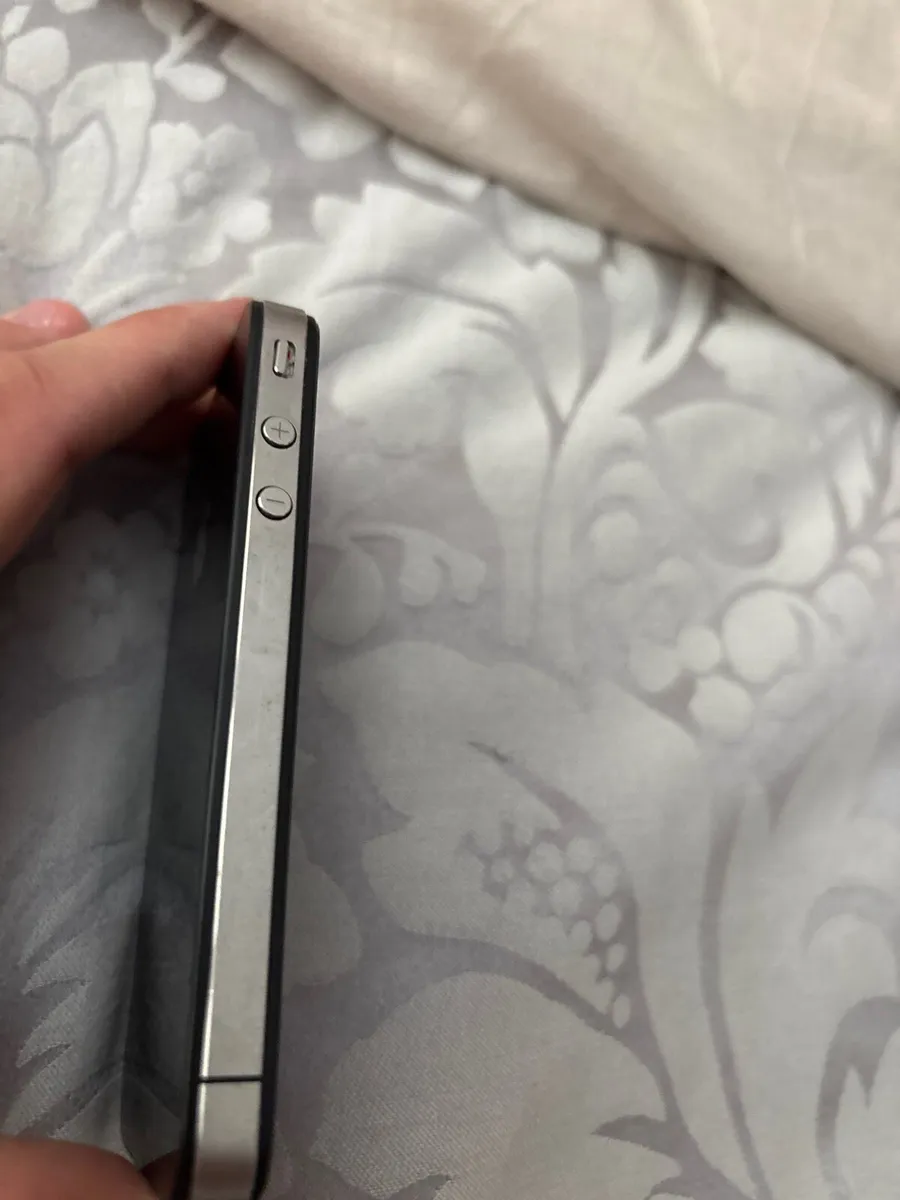 iPhone 4 (for spare parts) - Image 3