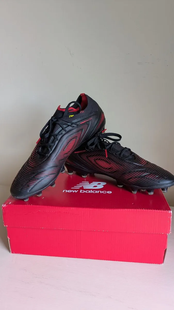 Comfortable Wide Fit New Balance Tekela Elite Low - Image 4