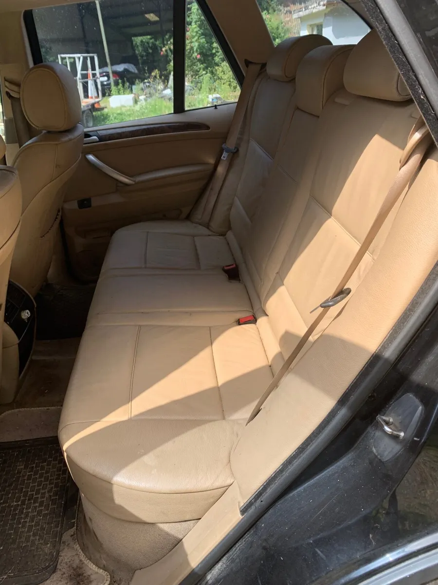 BMW X5 2004 - Image 4
