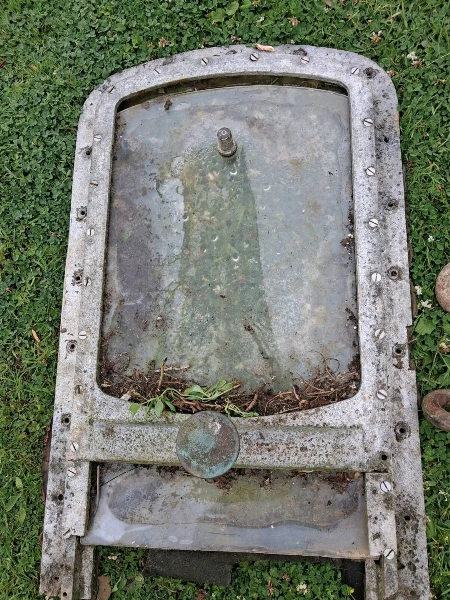 3 BOAT WINDOWS - Image 3