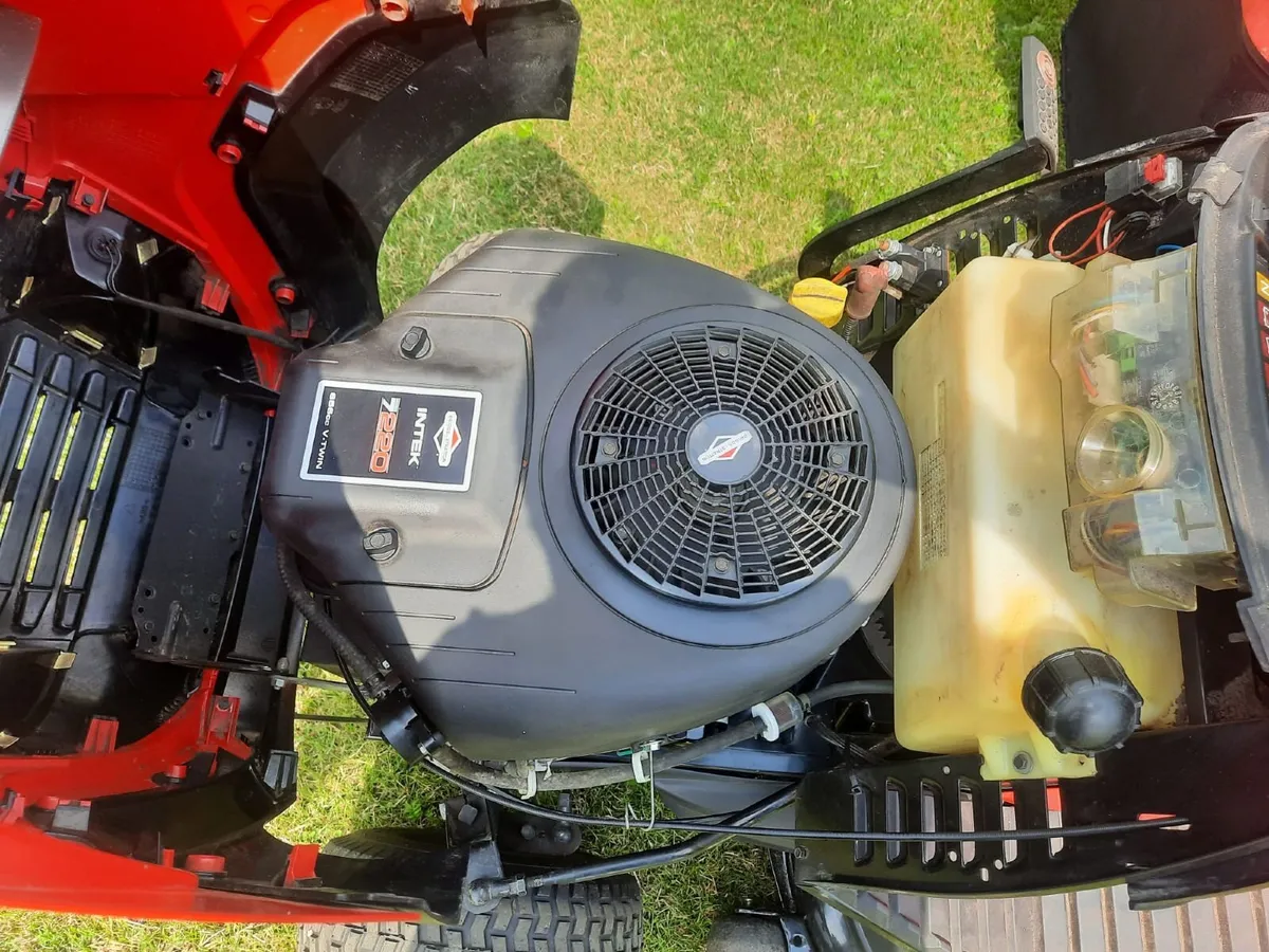 Mountfield/Castlegarden Ride On Lawnmower - Image 4