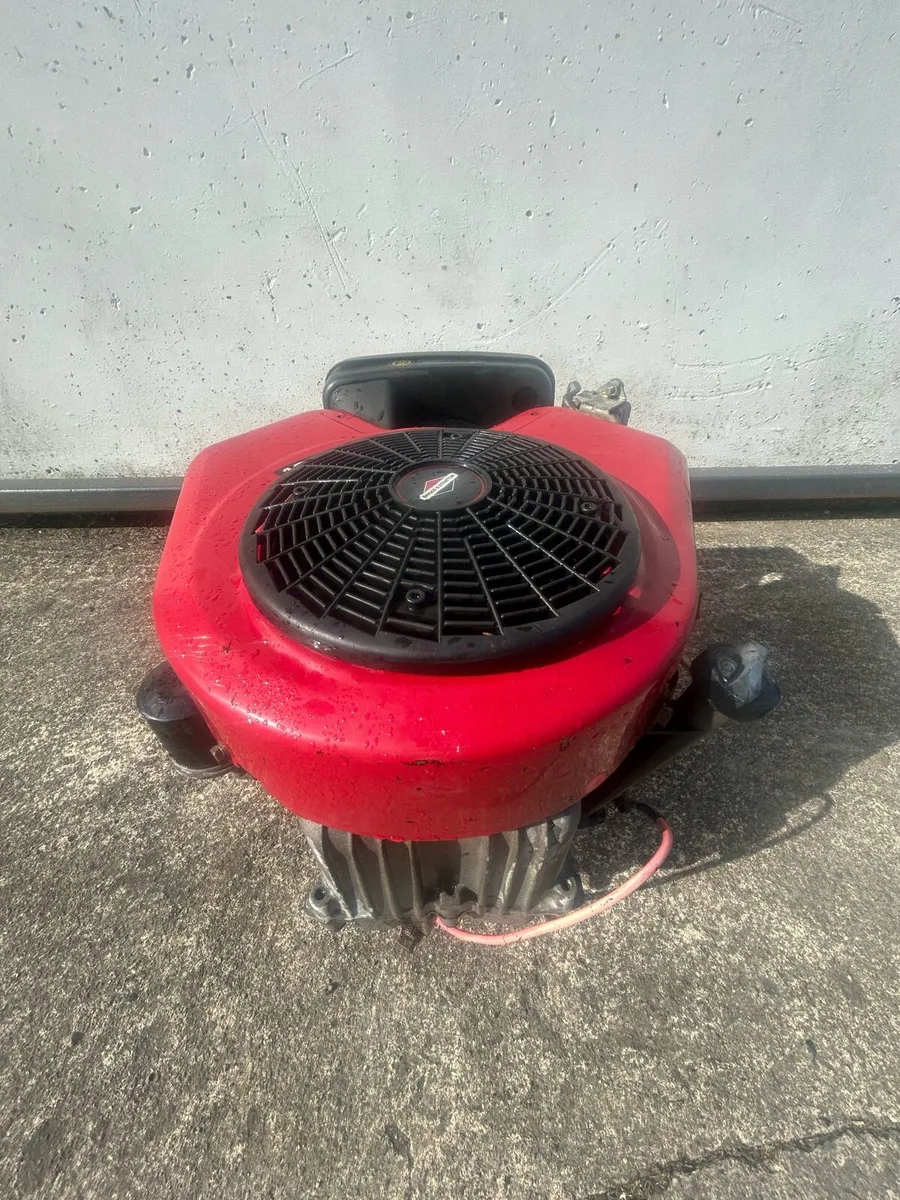 VANGUARD 16HP V-TWIN Engine - Image 2