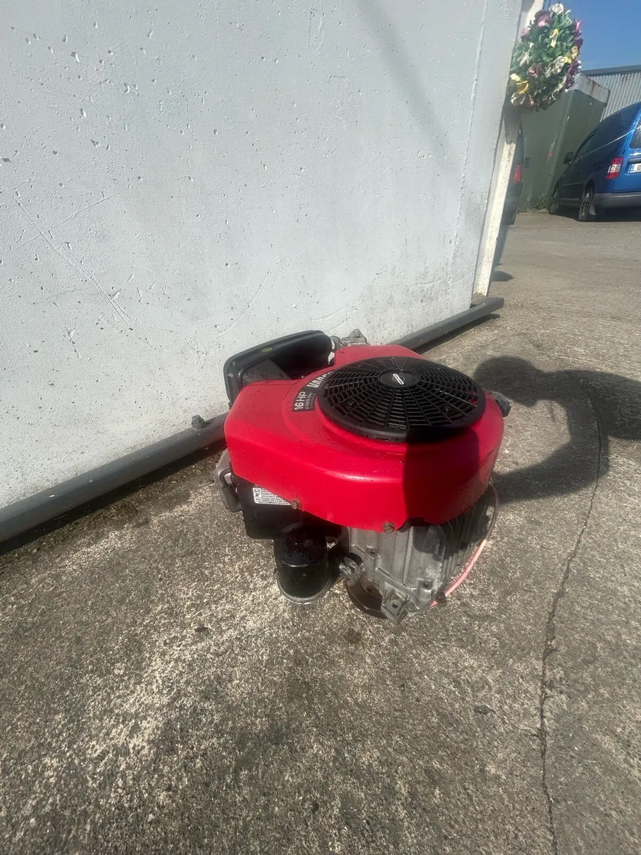 VANGUARD 16HP V-TWIN Engine - Image 4