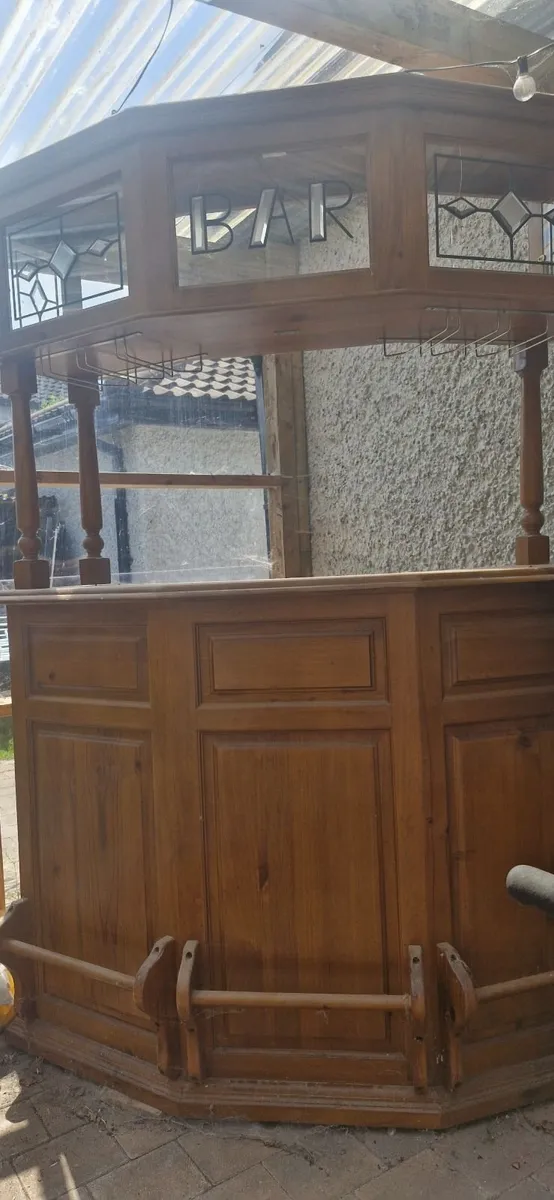 Home bar - Image 1