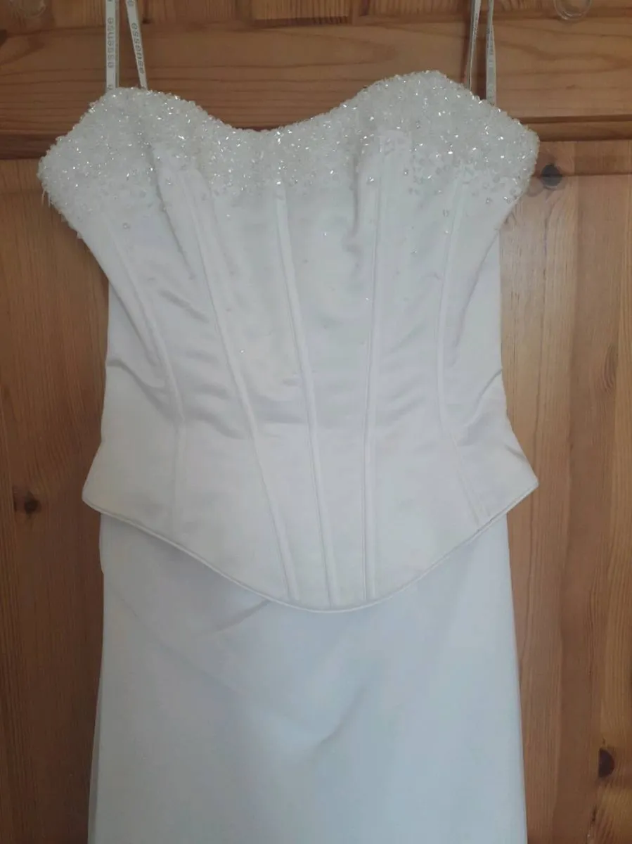 Wedding dress - Image 3