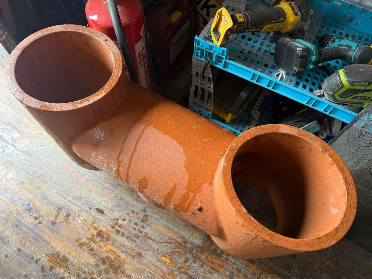 New unused H shape chimney pot. - Image 2