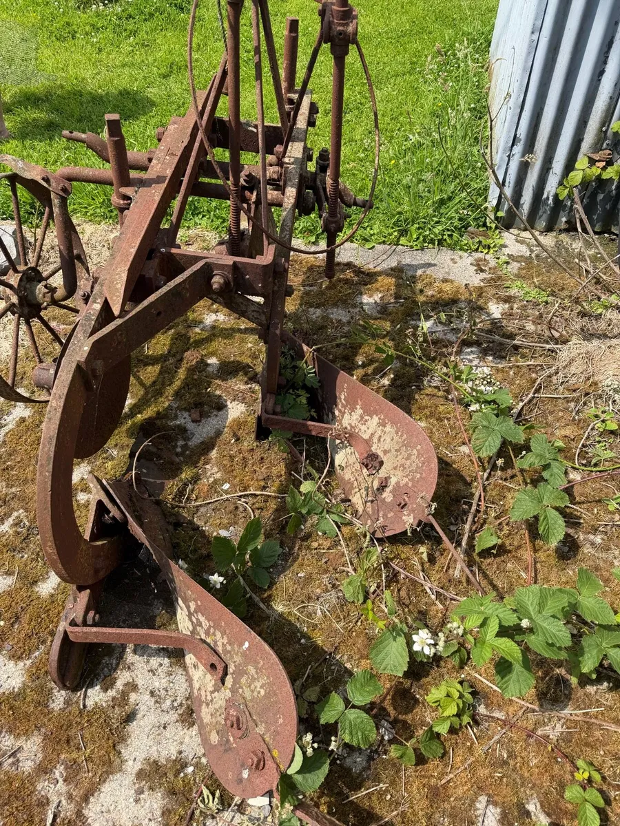 Philip Pierce and Co. Ltd Vintage plough - Image 2