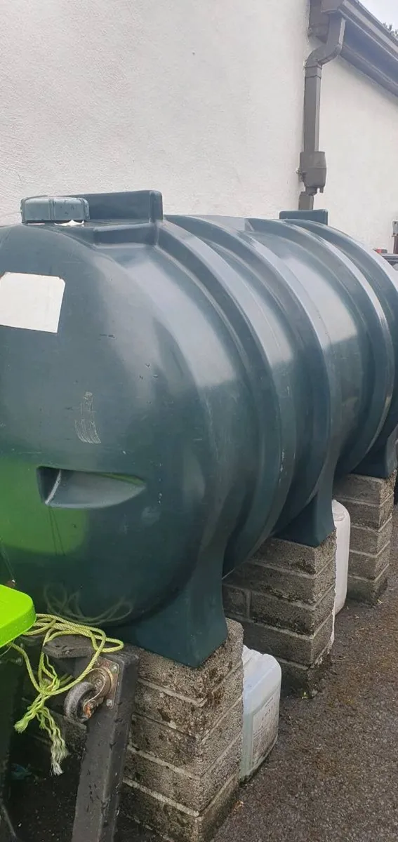 1x 1100 ltr Diesel tank - Image 1