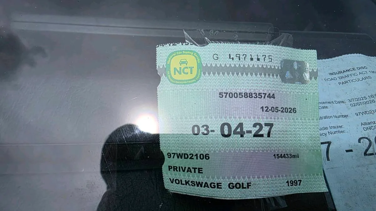 VW Golf 1997 Black - Image 2