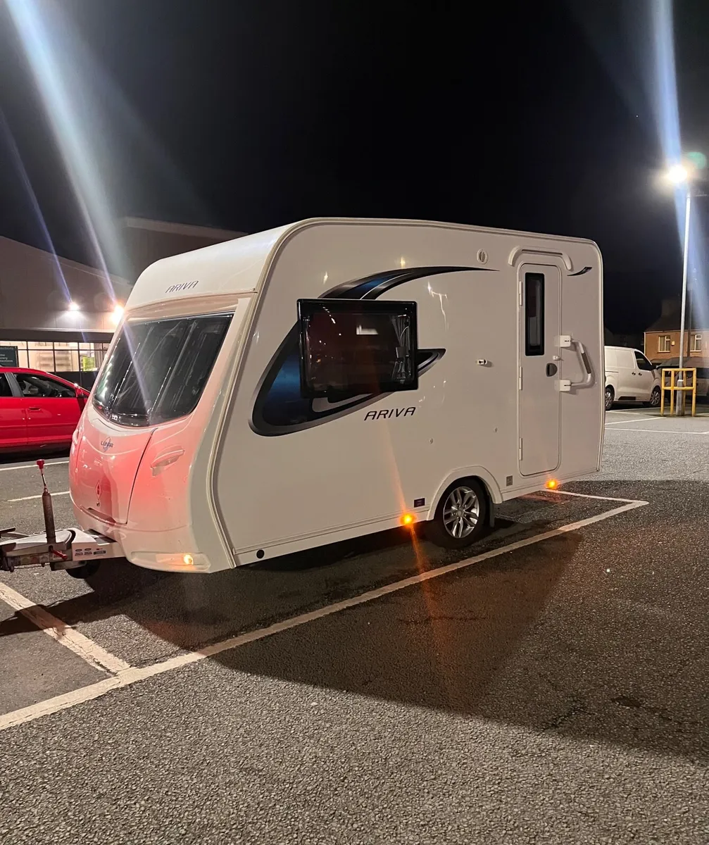 Immaculate 2017 Lunar Ariva - Image 1