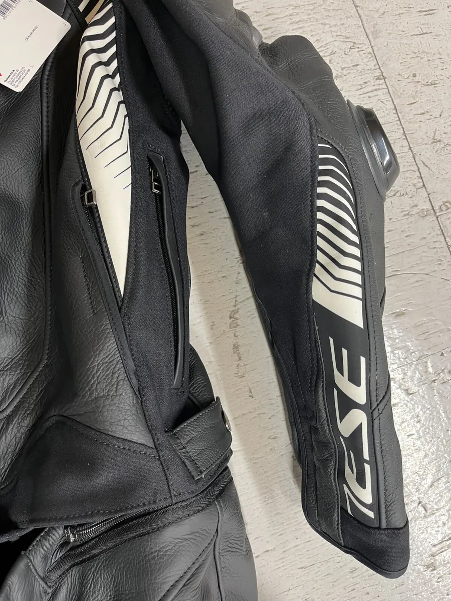 Dainese Super Speed 4 Leather Jacket Matt Black - Image 3