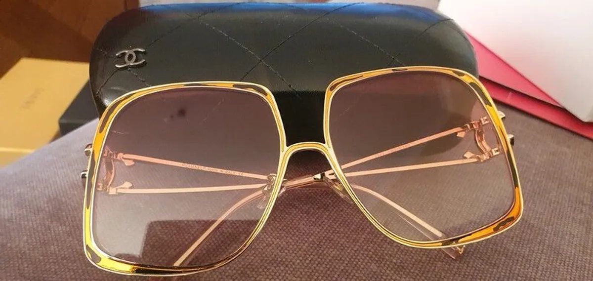 Bottega Veneta Aviator Sunglasses - Image 2